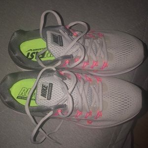 Nike Air Zoom Pegasus 33